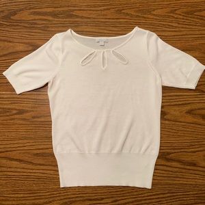 3/$15 New York and Company Cut Out Top